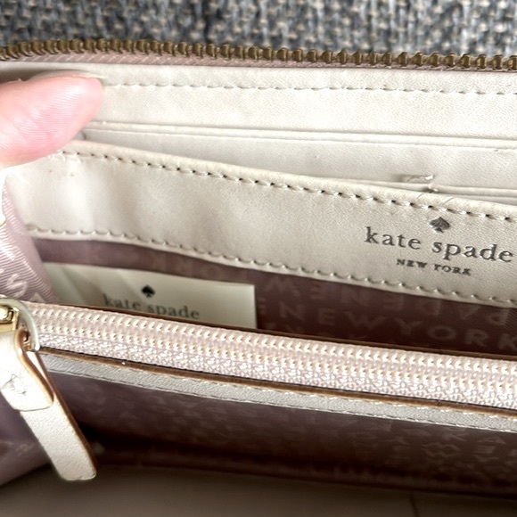 Kate Spade Wallet - Picture 6 of 6